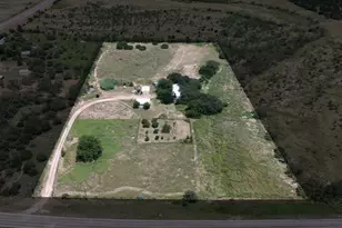 73 Fm 1221, Hext, TX 76848 - Photo 3