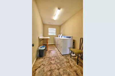 930 Hwy 261, Llano, TX 78609 - Photo 17