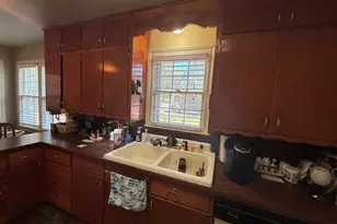 603 Fulton St, Fredericksburg, TX 78624 - Photo 7