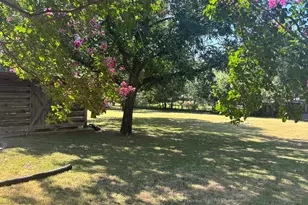 603 Fulton St, Fredericksburg, TX 78624 - Photo 25