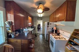 603 Fulton St, Fredericksburg, TX 78624 - Photo 5