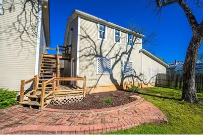 308 E Travis St, Fredericksburg, TX 78624 - Photo 35