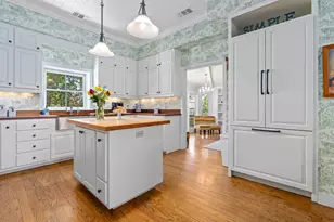 308 E Travis St, Fredericksburg, TX 78624 - Photo 11