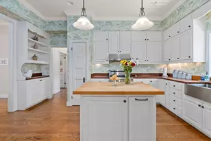 308 E Travis St, Fredericksburg, TX 78624 - Photo 11