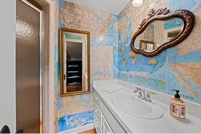 308 E Travis St, Fredericksburg, TX 78624 - Photo 27