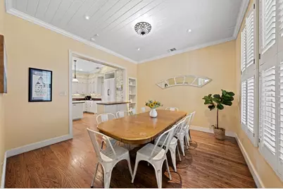 308 E Travis St, Fredericksburg, TX 78624 - Photo 9