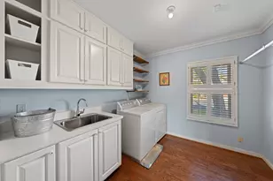 308 E Travis St, Fredericksburg, TX 78624 - Photo 37