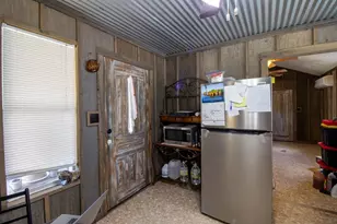 412 Sky Harbor Rd, Mountain Home, TX 78058 - Photo 7