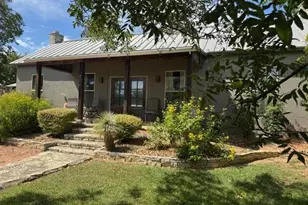 406 Cross Mountain Dr, Fredericksburg, TX 78624 - Photo 1