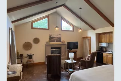 406 Cross Mountain Dr, Fredericksburg, TX 78624 - Photo 9