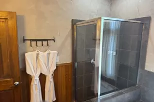 406 Cross Mountain Dr, Fredericksburg, TX 78624 - Photo 11