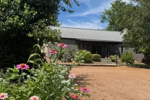 406 Cross Mountain Dr, Fredericksburg, TX 78624 - Photo 3