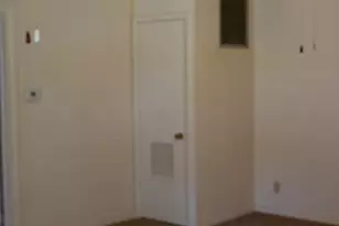 304 S Crockett St, Fredericksburg, TX 78624 - Photo 7