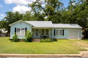 304 S Crockett St, Fredericksburg, TX 78624 - Photo 35