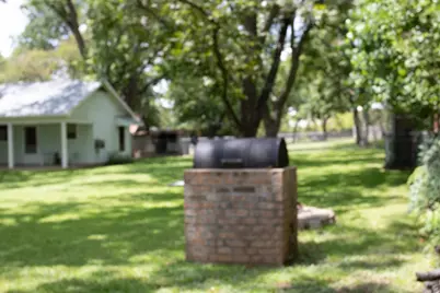 304 S Crockett St, Fredericksburg, TX 78624 - Photo 19