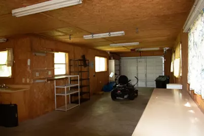 304 S Crockett St, Fredericksburg, TX 78624 - Photo 33