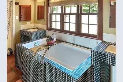 309 Ridgeview Dr, Fredericksburg, TX 78624 - Photo 23