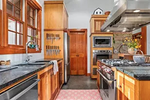 309 Ridgeview Dr, Fredericksburg, TX 78624 - Photo 19