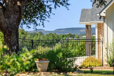 201 Mystic Oaks Trail, Fredericksburg, TX 78624 - Photo 3