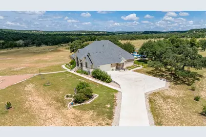 201 Mystic Oaks Trail, Fredericksburg, TX 78624 - Photo 45