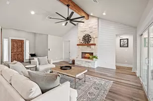 221 Deerwood, Bandera, TX 78003 - Photo 5