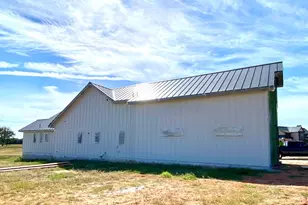 517 Interlaken St, Fredericksburg, TX 78624 - Photo 9