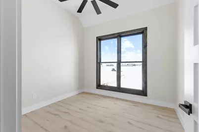 517 Interlaken St., Fredericksburg, TX 78624 - Photo 11