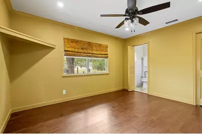 604 N Bowie, Fredericksburg, TX 78624 - Photo 17