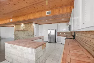 288 E Kroll Rd, Harper, TX 78631 - Photo 9