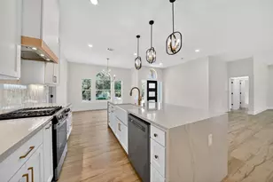 218 Ellebracht Dr, Fredericksburg, TX 78624 - Photo 3