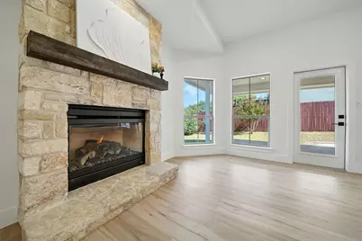 218 Ellebracht Dr, Fredericksburg, TX 78624 - Photo 9