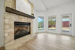 218 Ellebracht Dr, Fredericksburg, TX 78624 - Photo 9