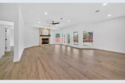 218 Ellebracht Dr, Fredericksburg, TX 78624 - Photo 11