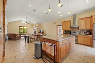 1282 Vintage Oaks Dr, Fredericksburg, TX 78624 - Photo 9