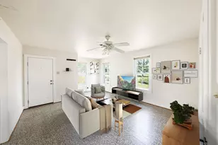 201 Hwy St, Fredericksburg, TX 78624 - Photo 5