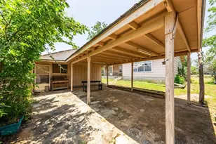 201 Hwy St, Fredericksburg, TX 78624 - Photo 37