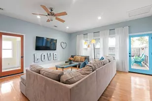 901 N Llano St, Fredericksburg, TX 78624 - Photo 3