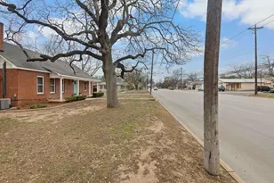 901 N Llano St, Fredericksburg, TX 78624 - Photo 39