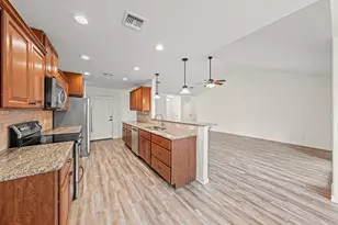 720 Darlington Dr, Fredericksburg, TX 78624 - Photo 7