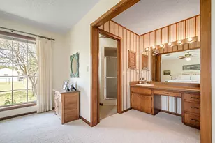 205 Crestwood Dr, Fredericksburg, TX 78624 - Photo 15