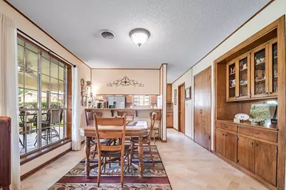 205 Crestwood Dr, Fredericksburg, TX 78624 - Photo 9