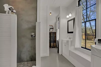 501 W San Antonio St, Fredericksburg, TX 78624 - Photo 23