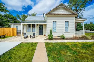 501 W San Antonio St, Fredericksburg, TX 78624 - Photo 3