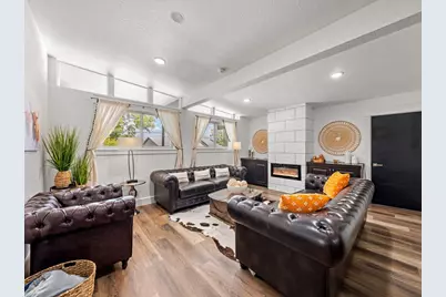 907 W Travis St, Fredericksburg, TX 78624 - Photo 7