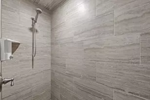 907 W Travis St, Fredericksburg, TX 78624 - Photo 33