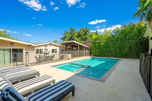 907 W Travis St, Fredericksburg, TX 78624 - Photo 29