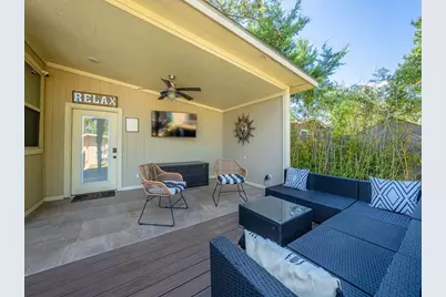 907 W Travis St, Fredericksburg, TX 78624 - Photo 31