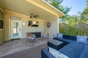 907 W Travis St, Fredericksburg, TX 78624 - Photo 31