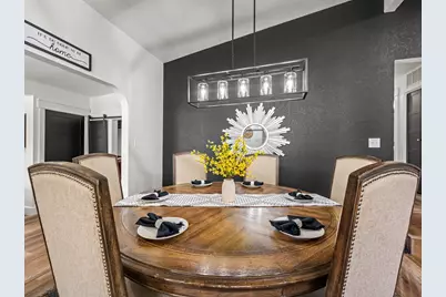 907 W Travis St, Fredericksburg, TX 78624 - Photo 13