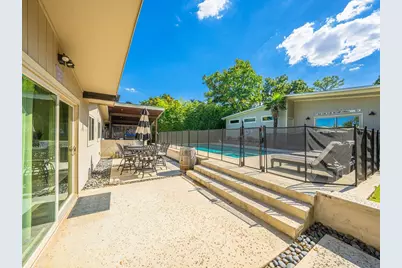 907 W Travis St, Fredericksburg, TX 78624 - Photo 27